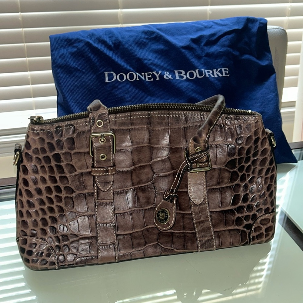 Dooney & Bourke Handbag Nile Collection